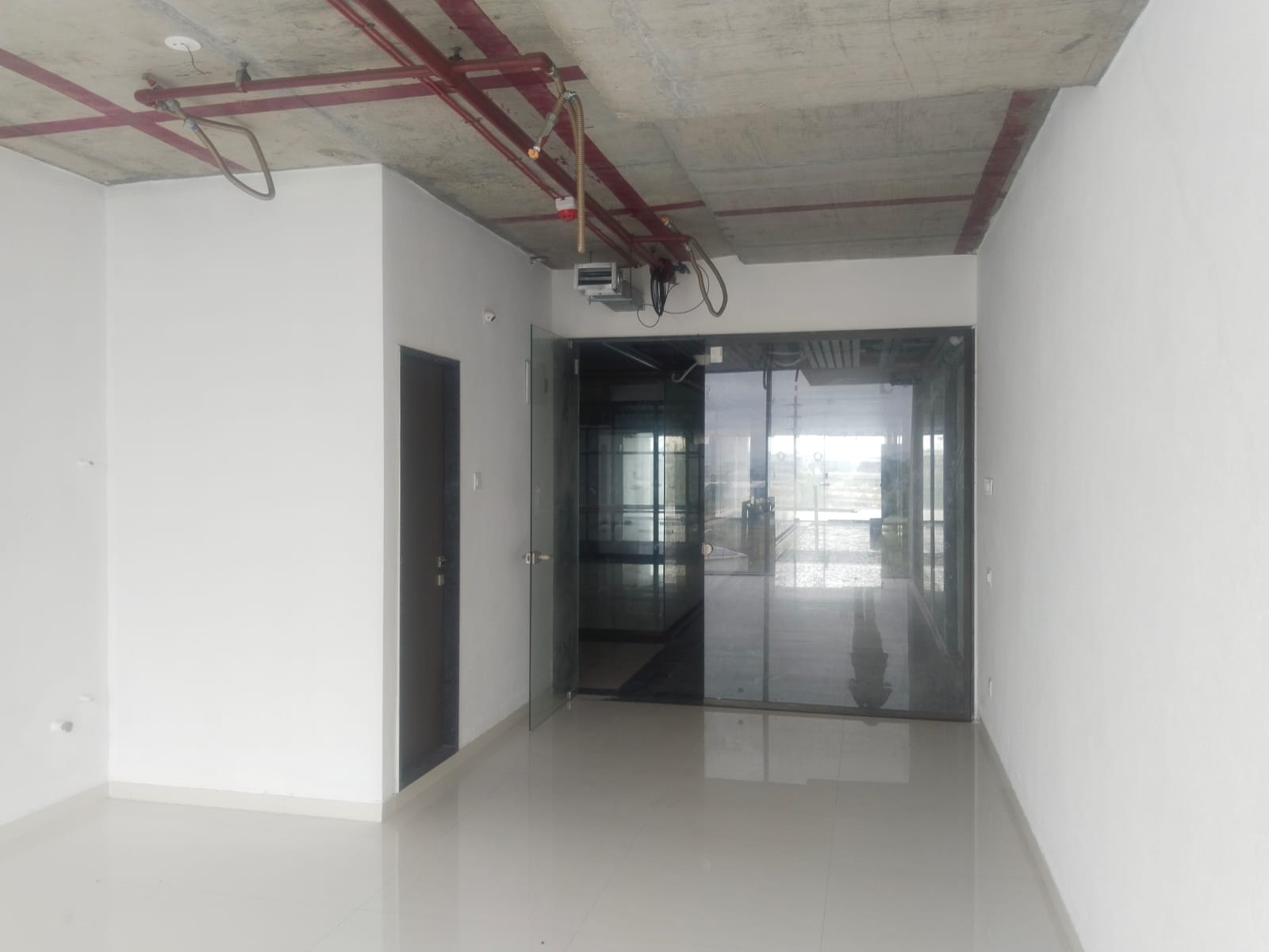 Commercial office for lease